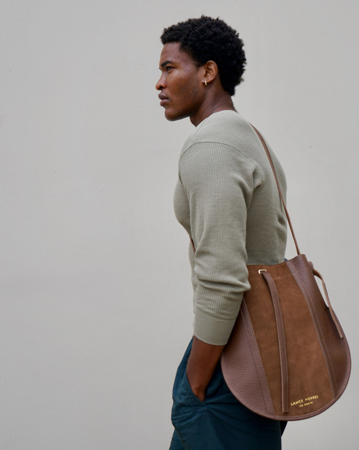 Midigalloway 01 — Spectatore — Channeled Convertible Bellows Bag: Noisette