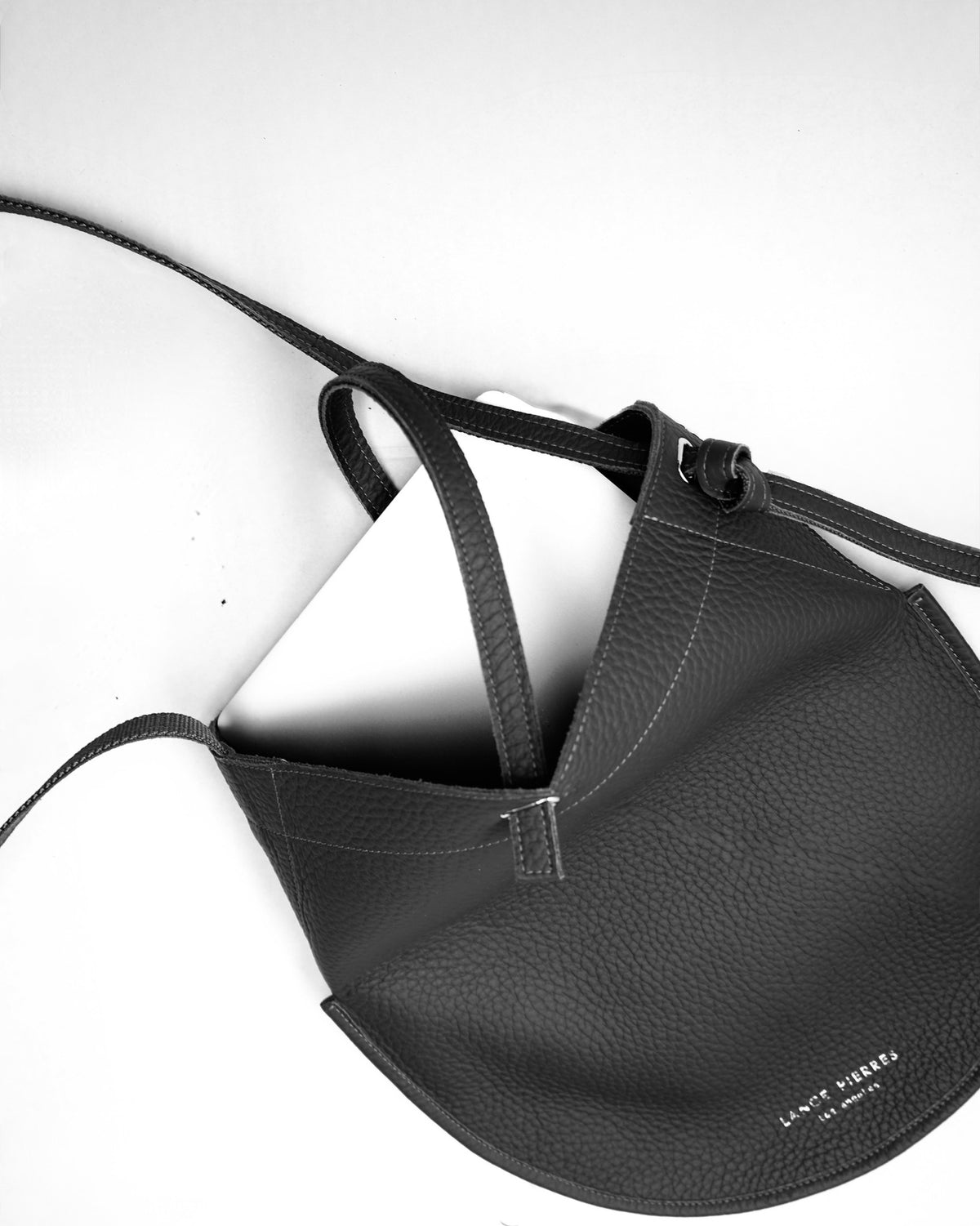 Midigalloway 01 — Convertible Bellows Bag: Carbon