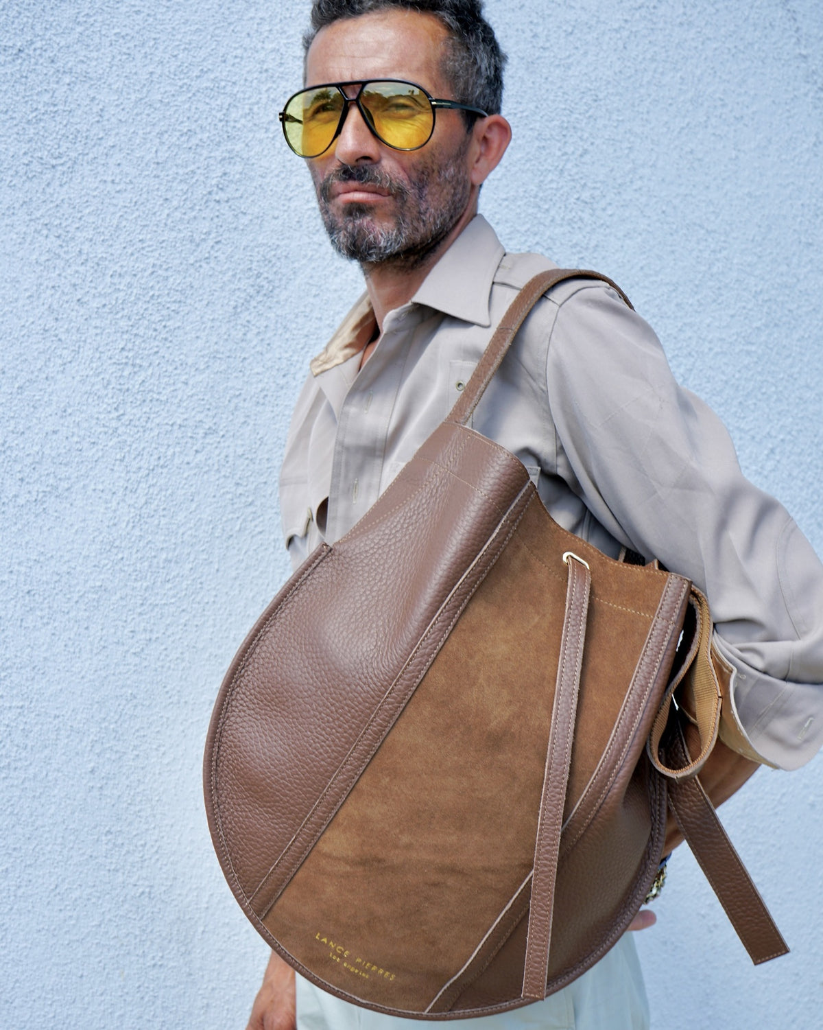 Galloway 01 — Spectatore — Channeled Convertible Bellows Bag: Noisette