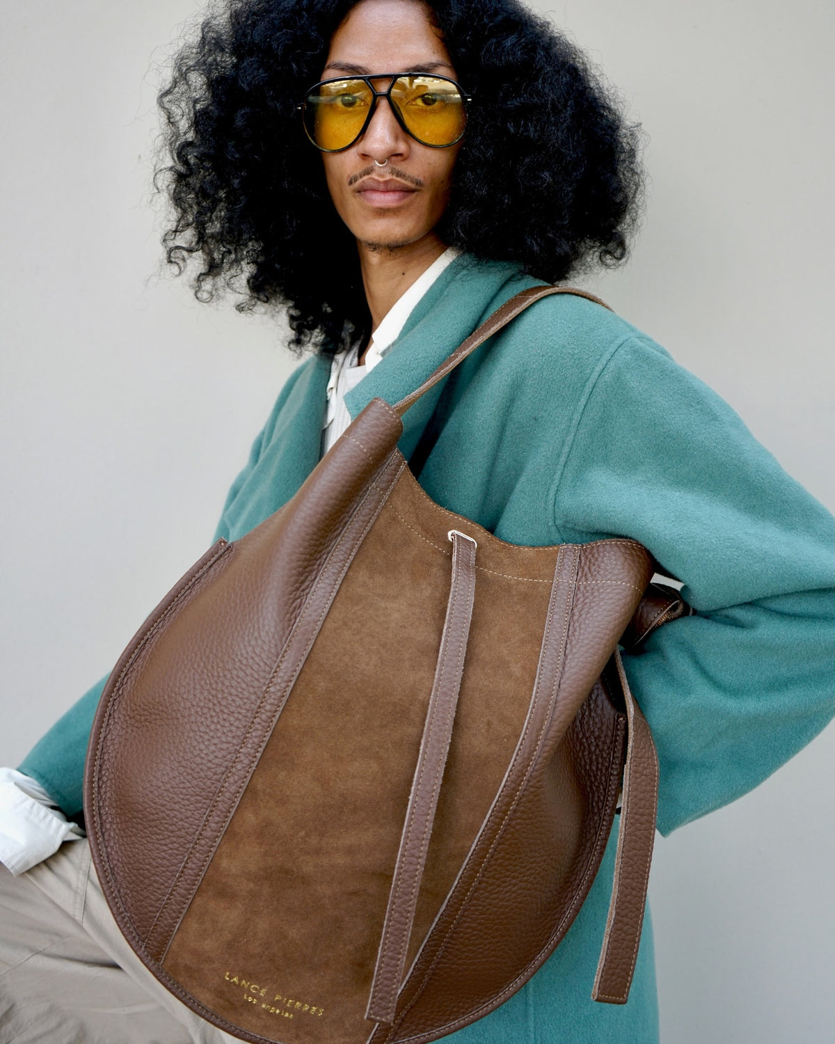 Galloway 01 — Spectatore — Channeled Convertible Bellows Bag: Noisette