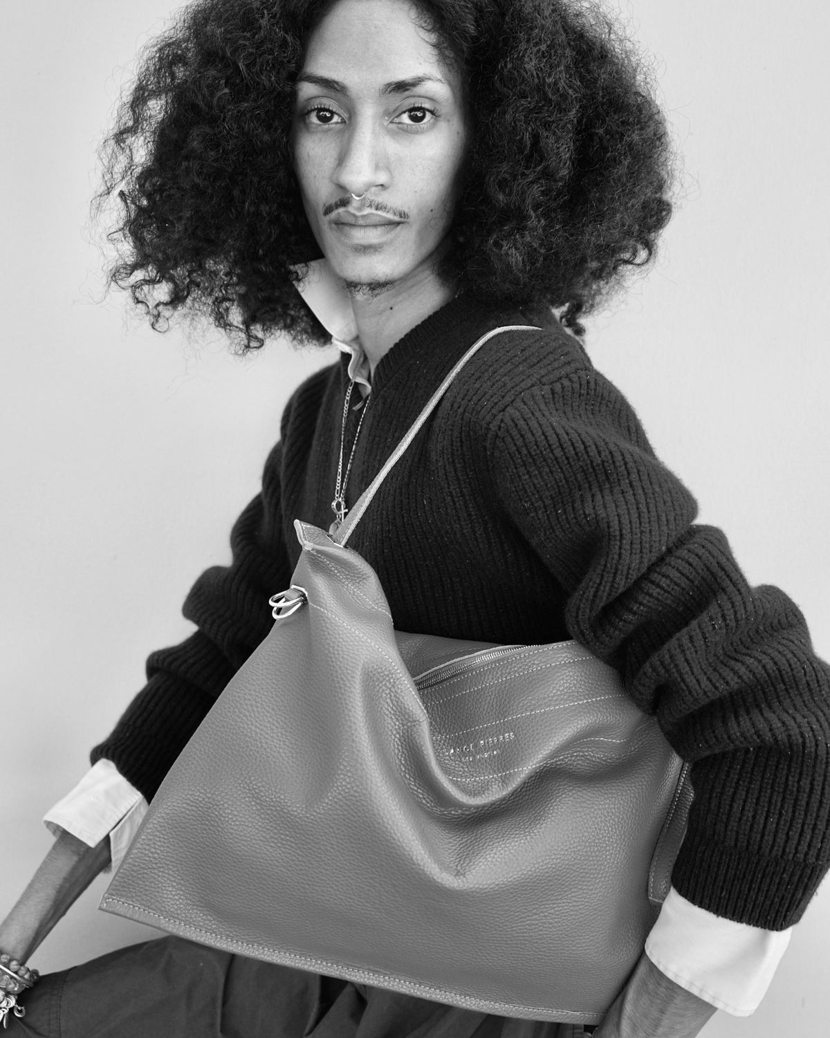 Gilli 01 — Convertible Crossbody Pouch: Mars