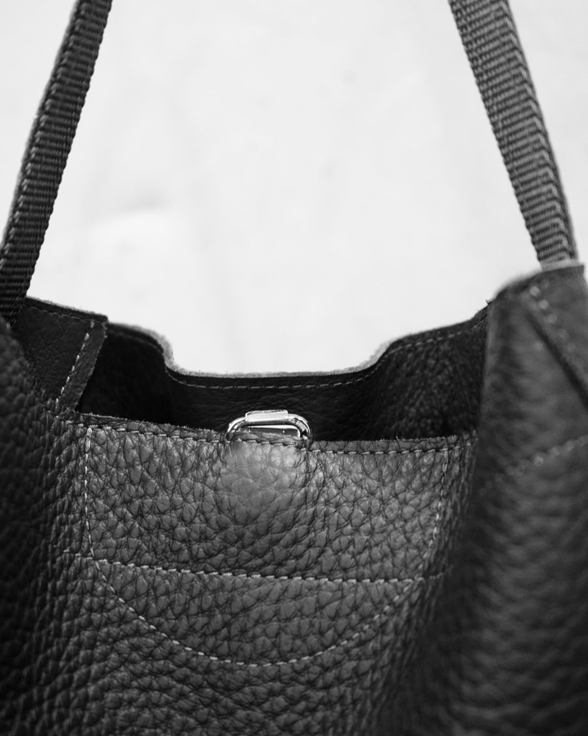 Midigalloway 01 — Convertible Bellows Bag: Carbon