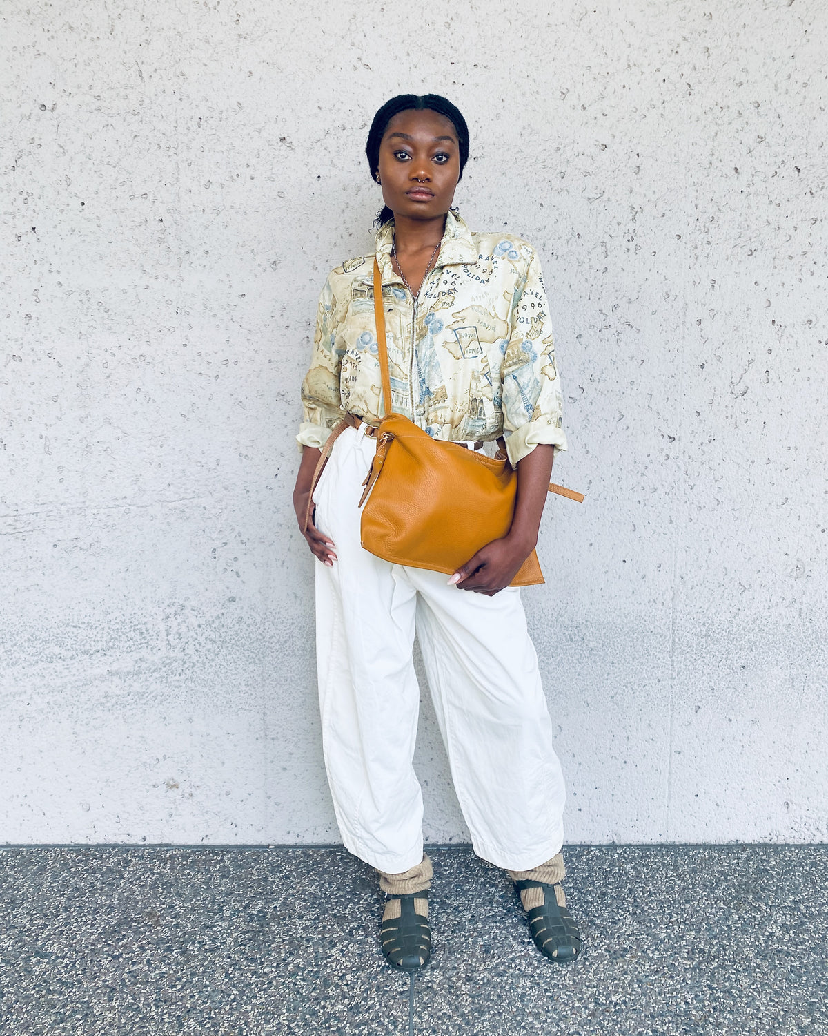 Gilli 01 — Convertible Crossbody Pouch: Pecannes