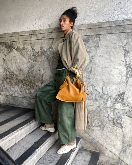 Gilli 01 — Convertible Crossbody Pouch: Pecannes