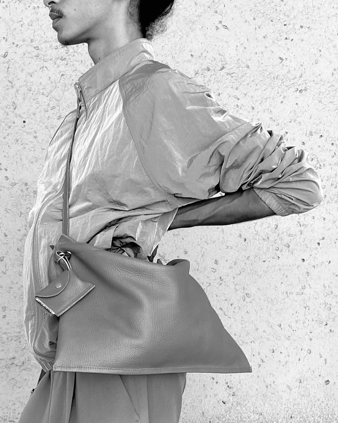 Gilli 01 — Convertible Crossbody Pouch: Pecannes