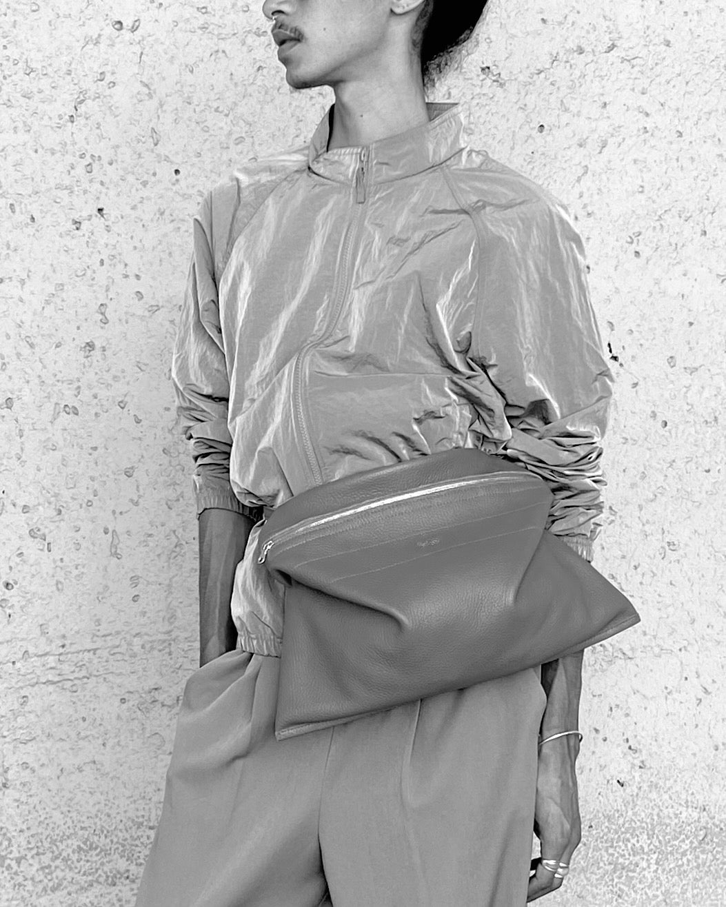 Gilli 01 — Convertible Crossbody Pouch: Pecannes